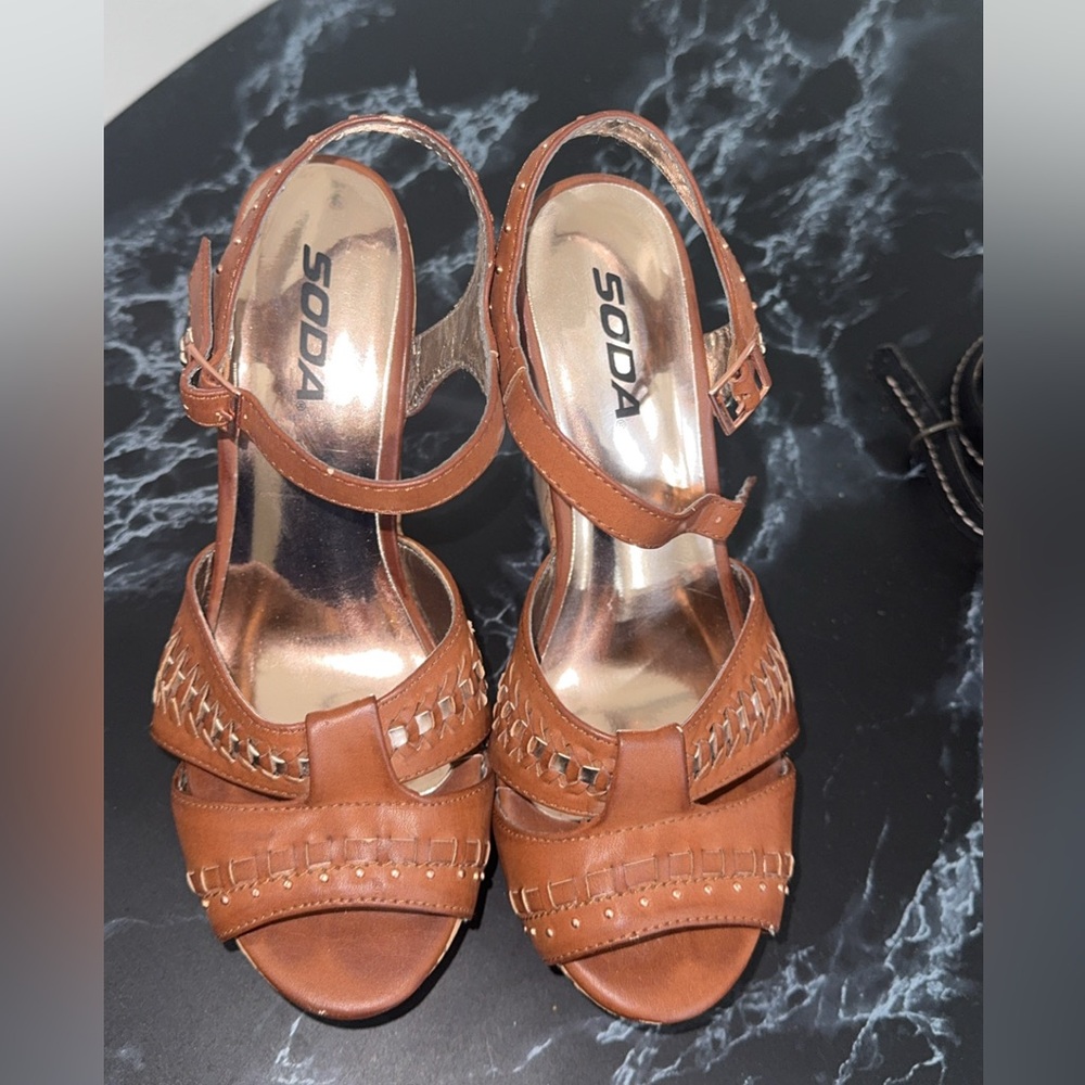 Soda Women's Wedge Sandals Brown Sz 7.5 & Jellypop Black Wedge Sz 7 LOT OF 2 - Picture 8 of 13